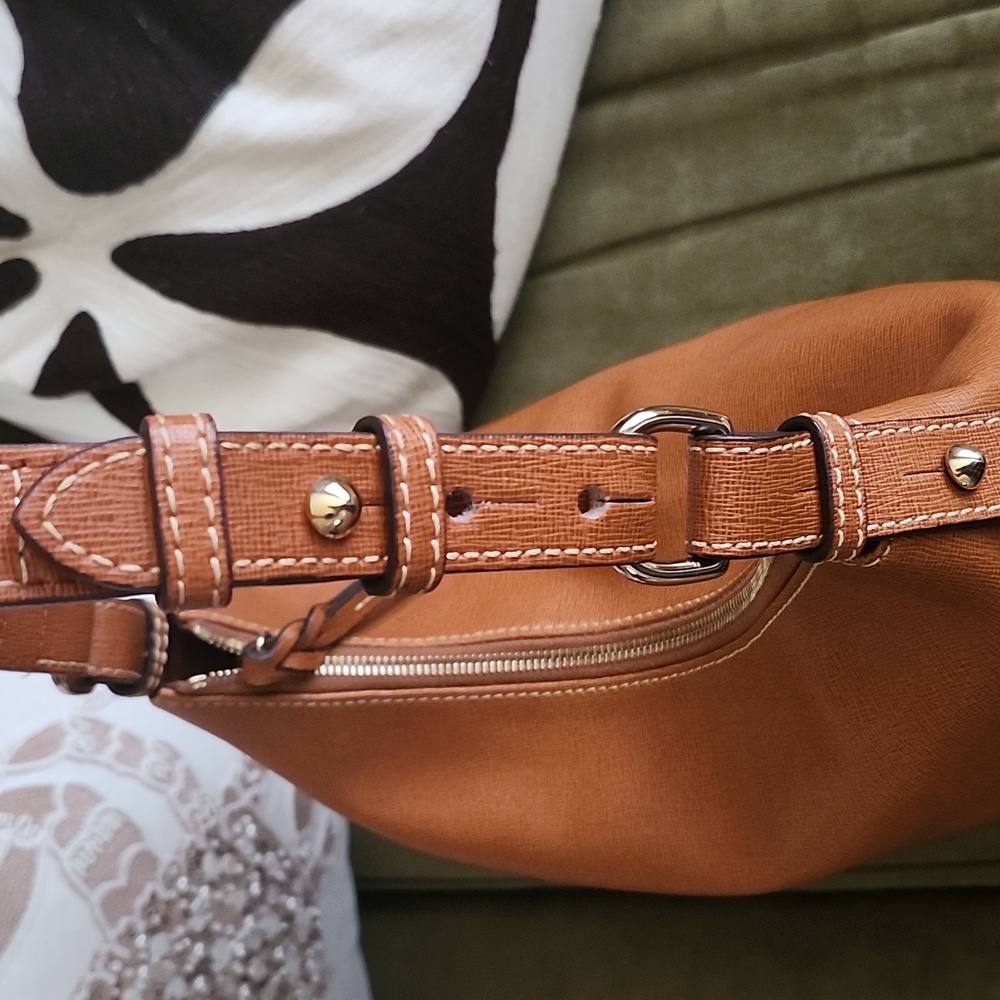 SALE💥Dooney & Bourke Hobo Purse - Picture 6 of 17